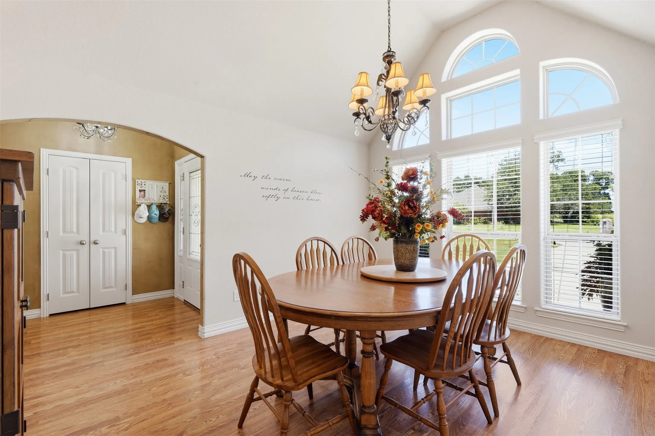 Single Family Residence For Sale in Hood County , 3102 Walnut Creek Parkway, Granbury, Texas 76049, 4 Bedroom, 3 Bathroom, 4 Garage spaces, 2,919 Sqft, built in 2006, mls#21328713, Real Estate Agent in Granbury, Homes For Sale in Hood county, Homes For Sale in Granbury, Realtor in Granbury Texas, Real Estate Brokerage Independent Realty Texas, Luminita Cordes Realtor