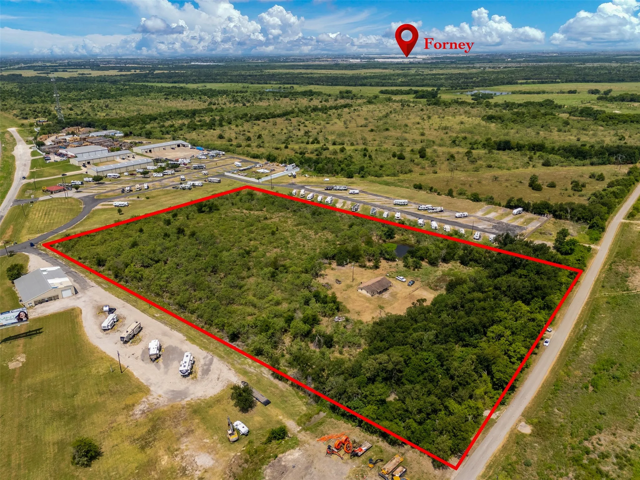 Farm For Sale in Kaufman County , 11259 County Road 305, Terrell, Texas 75160, 4 Bedroom, 2 Bathroom, Garage spaces, 1,400 Sqft, built in 1977, mls#21328737, Real Estate Agent in Terrell, Homes For Sale in Kaufman county, Homes For Sale in Terrell, Realtor in Terrell Texas, Real Estate Brokerage Independent Realty Texas, Luminita Cordes Realtor