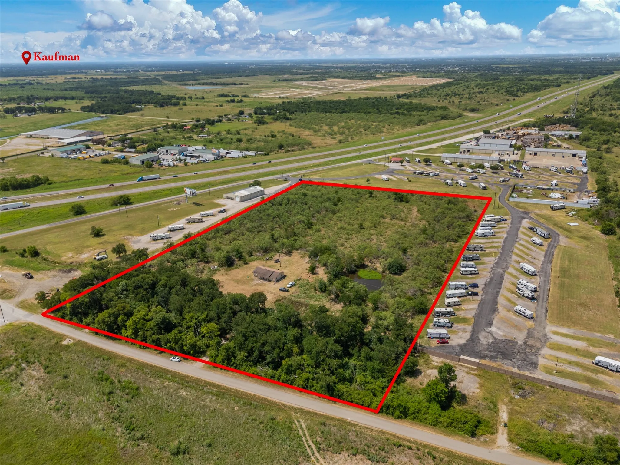 Farm For Sale in Kaufman County , 11259 County Road 305, Terrell, Texas 75160, 4 Bedroom, 2 Bathroom, Garage spaces, 1,400 Sqft, built in 1977, mls#21328737, Real Estate Agent in Terrell, Homes For Sale in Kaufman county, Homes For Sale in Terrell, Realtor in Terrell Texas, Real Estate Brokerage Independent Realty Texas, Luminita Cordes Realtor