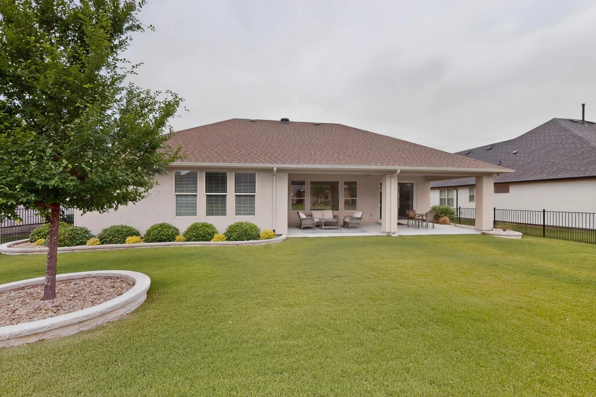 Single Family Residence For Sale in Denton County , 8709 Basanite Avenue, Denton, Texas 76207, 2 Bedroom, 3 Bathroom, 3 Garage spaces, 2,334 Sqft, built in 2023, mls#21327571, Real Estate Agent in Denton, Homes For Sale in Denton county, Homes For Sale in Denton, Realtor in Denton Texas, Real Estate Brokerage Independent Realty Texas, Luminita Cordes Realtor