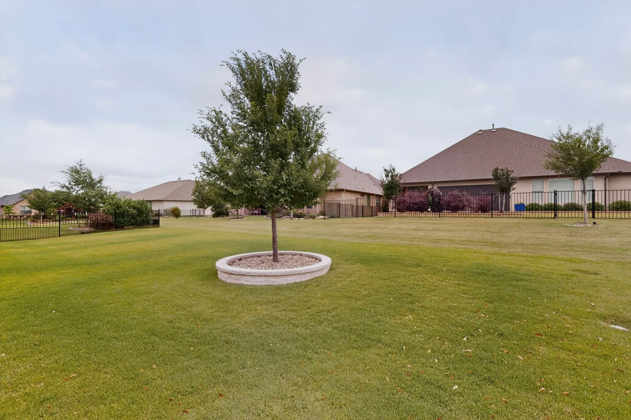 Single Family Residence For Sale in Denton County , 8709 Basanite Avenue, Denton, Texas 76207, 2 Bedroom, 3 Bathroom, 3 Garage spaces, 2,334 Sqft, built in 2023, mls#21327571, Real Estate Agent in Denton, Homes For Sale in Denton county, Homes For Sale in Denton, Realtor in Denton Texas, Real Estate Brokerage Independent Realty Texas, Luminita Cordes Realtor