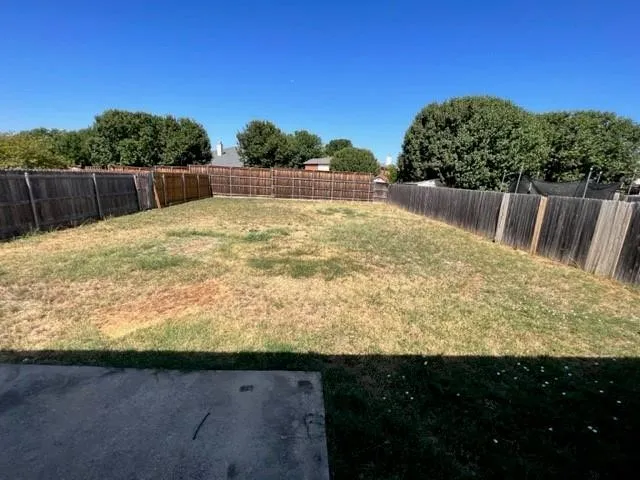 Single Family Residence For Rent in Denton County , 16541 Jasmine Springs Drive, Fort Worth, Texas 76247, 3 Bedroom, 2 Bathroom, 2 Garage spaces, 1,892 Sqft, built in 2005, Price $2,500, mls#21328775, Real Estate Agent in Fort Worth, Homes For Rent in Denton county, Homes For Rent in Fort Worth, Realtor in Fort Worth Texas, Real Estate Brokerage Independent Realty Texas, Luminita Cordes Realtor