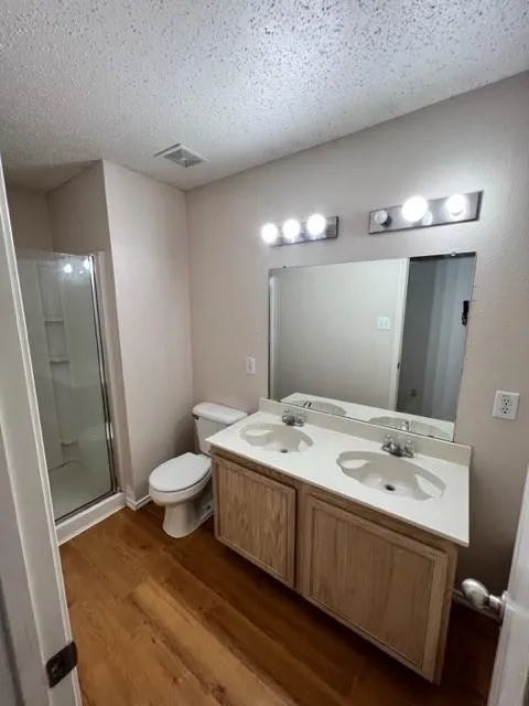 Single Family Residence For Rent in Denton County , 16541 Jasmine Springs Drive, Fort Worth, Texas 76247, 3 Bedroom, 2 Bathroom, 2 Garage spaces, 1,892 Sqft, built in 2005, Price $2,500, mls#21328775, Real Estate Agent in Fort Worth, Homes For Rent in Denton county, Homes For Rent in Fort Worth, Realtor in Fort Worth Texas, Real Estate Brokerage Independent Realty Texas, Luminita Cordes Realtor