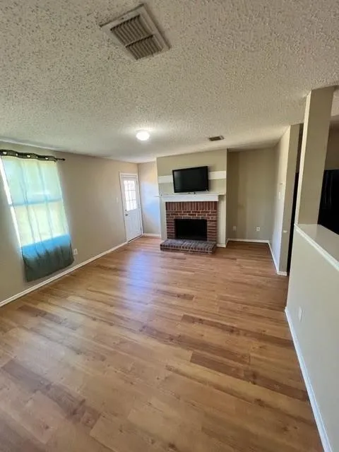 Single Family Residence For Rent in Denton County , 16541 Jasmine Springs Drive, Fort Worth, Texas 76247, 3 Bedroom, 2 Bathroom, 2 Garage spaces, 1,892 Sqft, built in 2005, Price $2,500, mls#21328775, Real Estate Agent in Fort Worth, Homes For Rent in Denton county, Homes For Rent in Fort Worth, Realtor in Fort Worth Texas, Real Estate Brokerage Independent Realty Texas, Luminita Cordes Realtor
