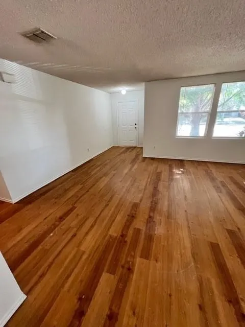 Single Family Residence For Rent in Denton County , 16541 Jasmine Springs Drive, Fort Worth, Texas 76247, 3 Bedroom, 2 Bathroom, 2 Garage spaces, 1,892 Sqft, built in 2005, Price $2,500, mls#21328775, Real Estate Agent in Fort Worth, Homes For Rent in Denton county, Homes For Rent in Fort Worth, Realtor in Fort Worth Texas, Real Estate Brokerage Independent Realty Texas, Luminita Cordes Realtor