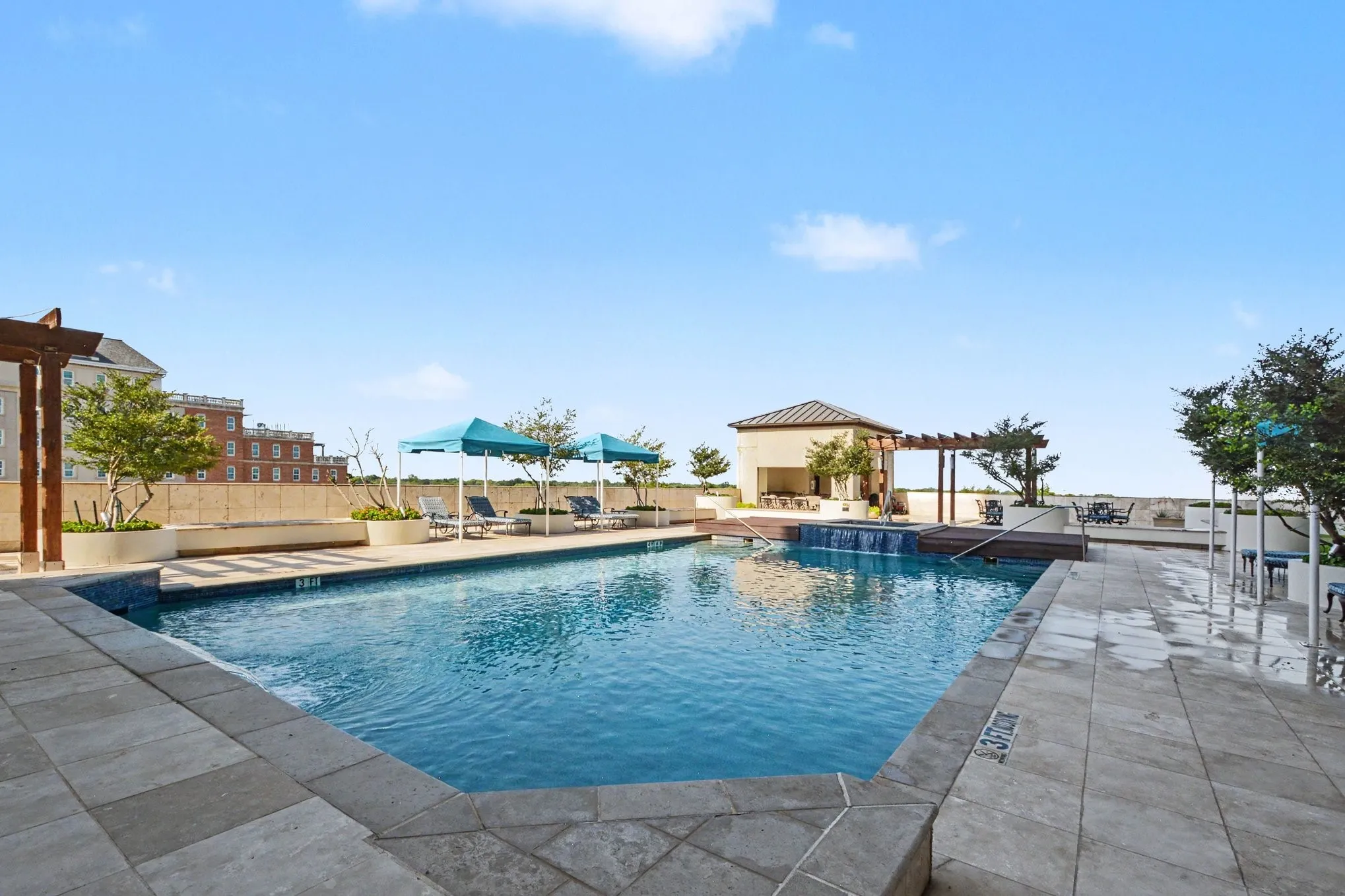 Condominium For Rent in Dallas County , 5909 Luther Lane 706, Dallas, Texas 75225, 1 Bedroom, 1 Bathroom, 2 Garage spaces, 741 Sqft, built in 1983, mls#21300384, Real Estate Agent in Dallas, Homes For Rent in Dallas county, Homes For Rent in Dallas, Realtor in Dallas Texas, Real Estate Brokerage Independent Realty Texas, Luminita Cordes Realtor