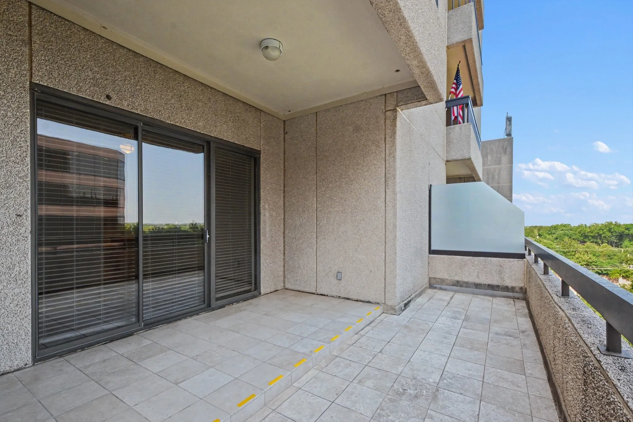 Condominium For Rent in Dallas County , 5909 Luther Lane 706, Dallas, Texas 75225, 1 Bedroom, 1 Bathroom, 2 Garage spaces, 741 Sqft, built in 1983, mls#21300384, Real Estate Agent in Dallas, Homes For Rent in Dallas county, Homes For Rent in Dallas, Realtor in Dallas Texas, Real Estate Brokerage Independent Realty Texas, Luminita Cordes Realtor