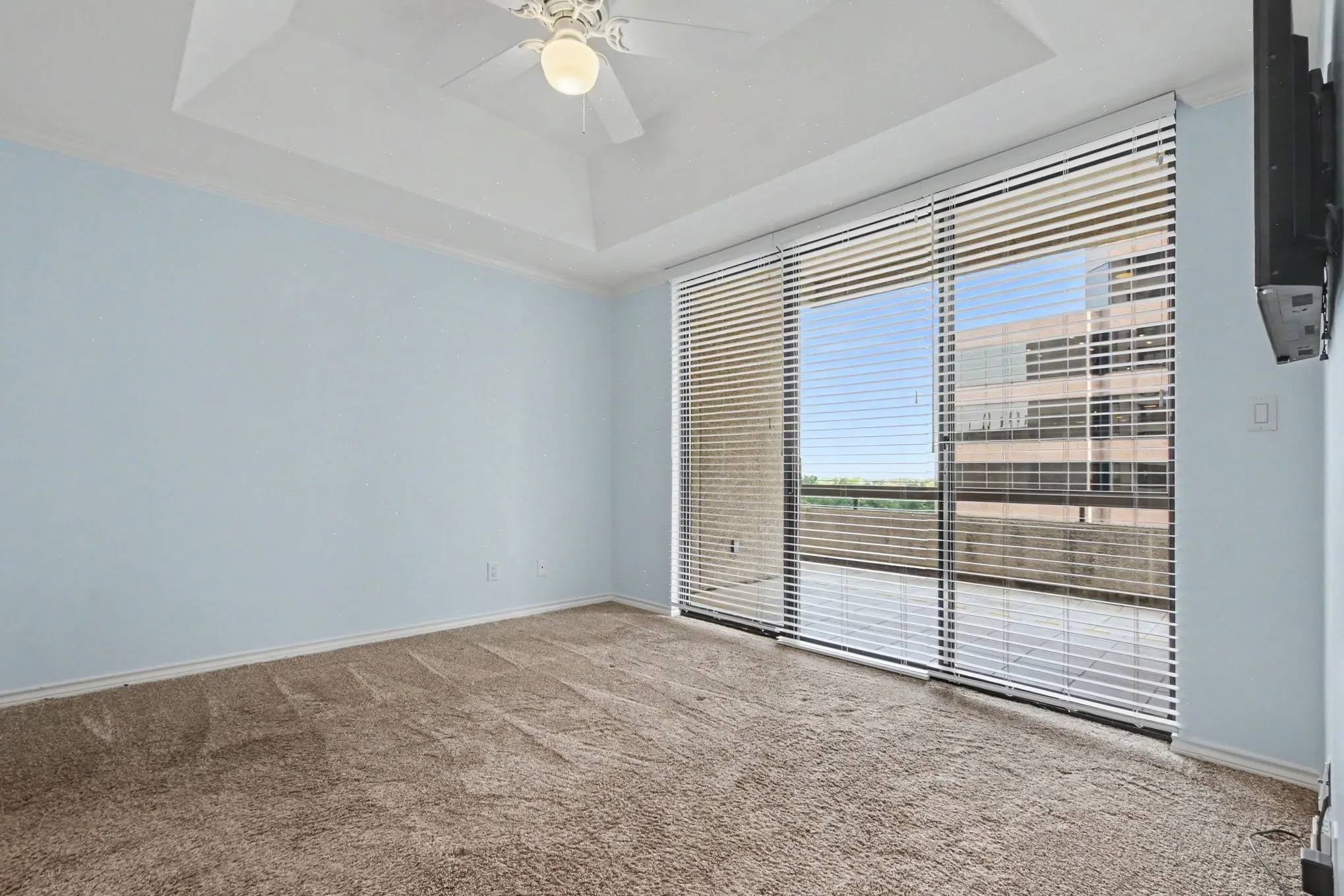 Condominium For Rent in Dallas County , 5909 Luther Lane 706, Dallas, Texas 75225, 1 Bedroom, 1 Bathroom, 2 Garage spaces, 741 Sqft, built in 1983, mls#21300384, Real Estate Agent in Dallas, Homes For Rent in Dallas county, Homes For Rent in Dallas, Realtor in Dallas Texas, Real Estate Brokerage Independent Realty Texas, Luminita Cordes Realtor