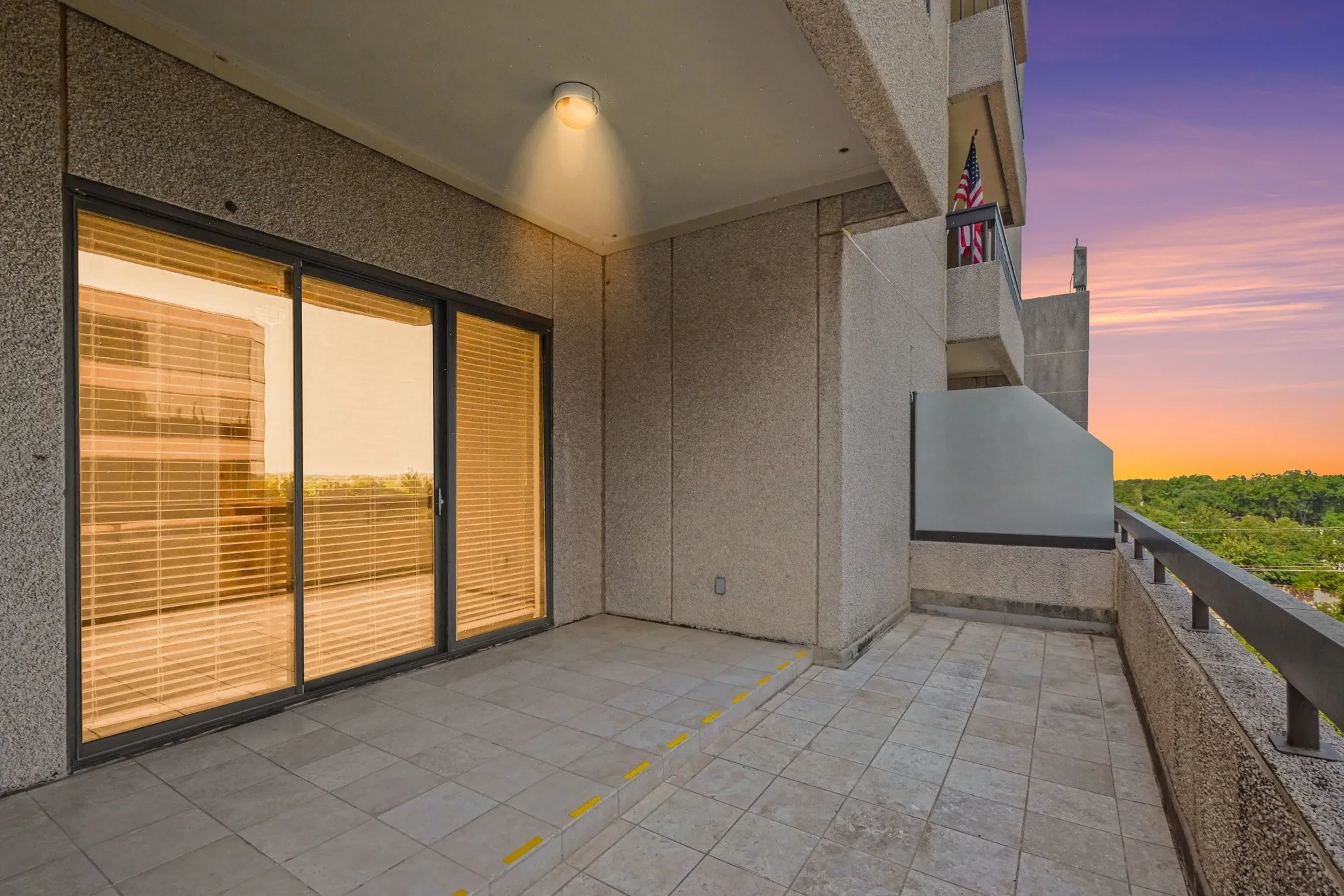 Condominium For Rent in Dallas County , 5909 Luther Lane 706, Dallas, Texas 75225, 1 Bedroom, 1 Bathroom, 2 Garage spaces, 741 Sqft, built in 1983, mls#21300384, Real Estate Agent in Dallas, Homes For Rent in Dallas county, Homes For Rent in Dallas, Realtor in Dallas Texas, Real Estate Brokerage Independent Realty Texas, Luminita Cordes Realtor