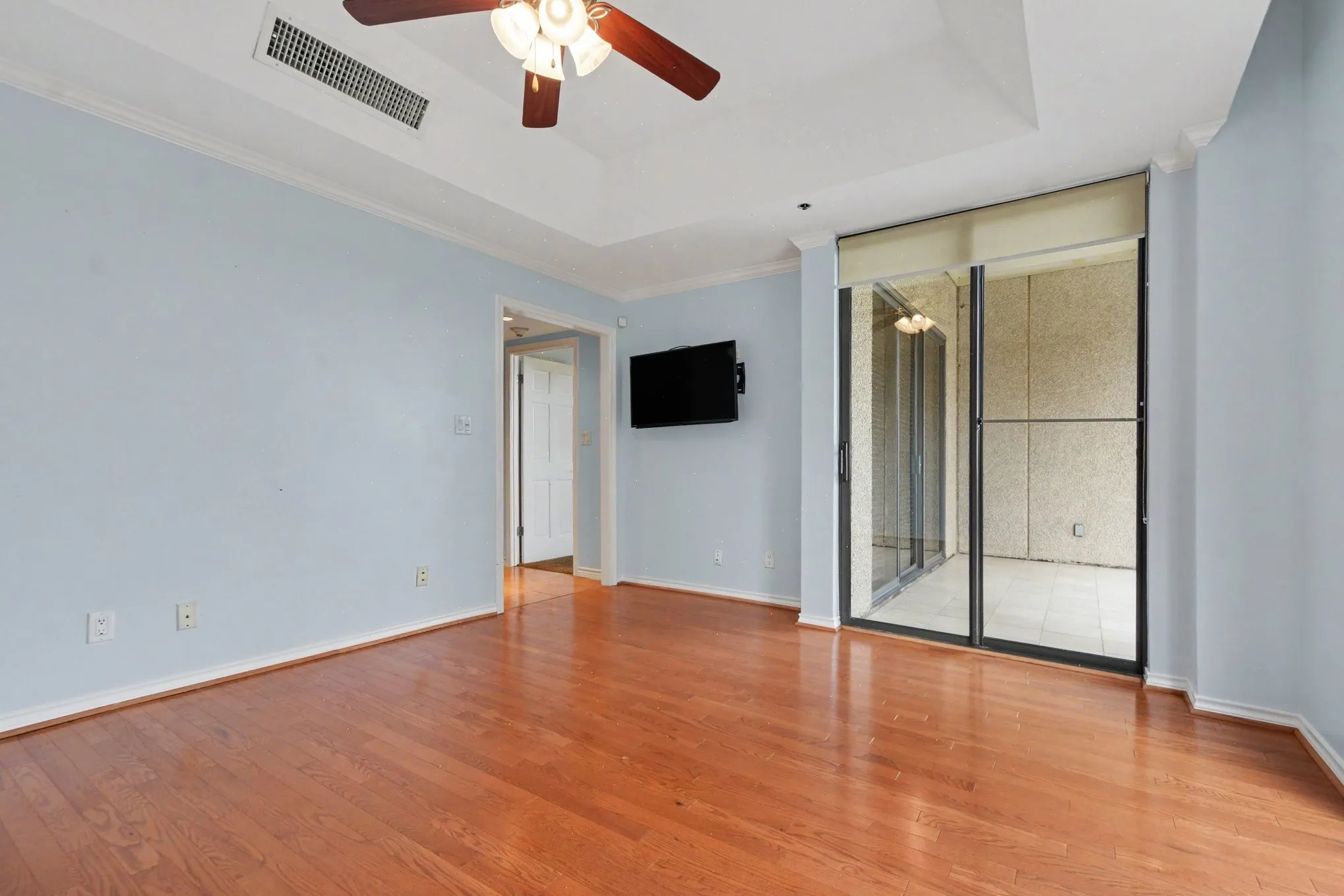 Condominium For Rent in Dallas County , 5909 Luther Lane 706, Dallas, Texas 75225, 1 Bedroom, 1 Bathroom, 2 Garage spaces, 741 Sqft, built in 1983, mls#21300384, Real Estate Agent in Dallas, Homes For Rent in Dallas county, Homes For Rent in Dallas, Realtor in Dallas Texas, Real Estate Brokerage Independent Realty Texas, Luminita Cordes Realtor