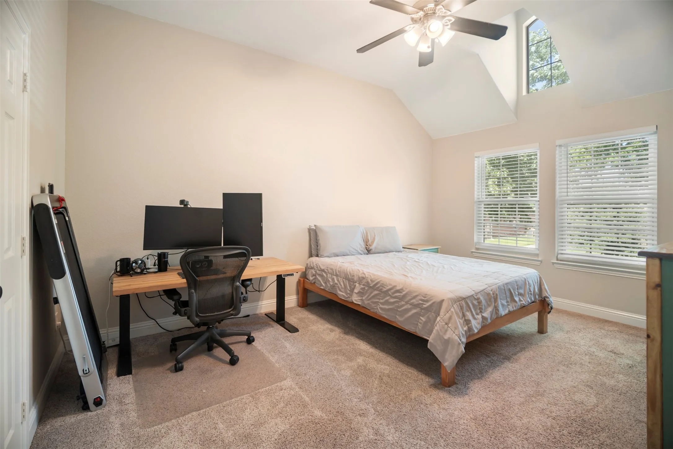 Single Family Residence For Sale in Collin County , 1709 Tamarack Drive, Wylie, Texas 75098, 6 Bedroom, 4 Bathroom, 2 Garage spaces, 4,772 Sqft, built in 2004, mls#21328784, Real Estate Agent in Wylie, Homes For Sale in Collin county, Homes For Sale in Wylie, Realtor in Wylie Texas, Real Estate Brokerage Independent Realty Texas, Luminita Cordes Realtor