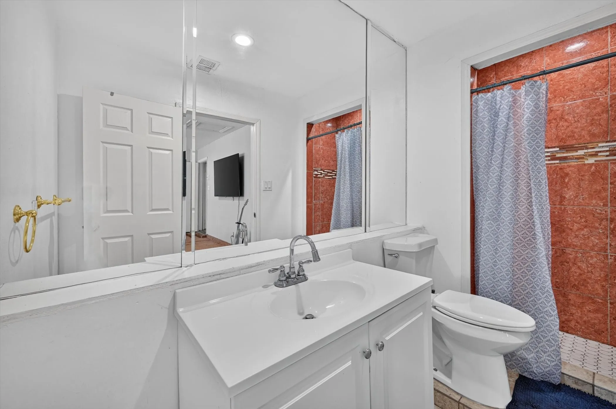 Bonus Room, Full Bathroom, Level 1