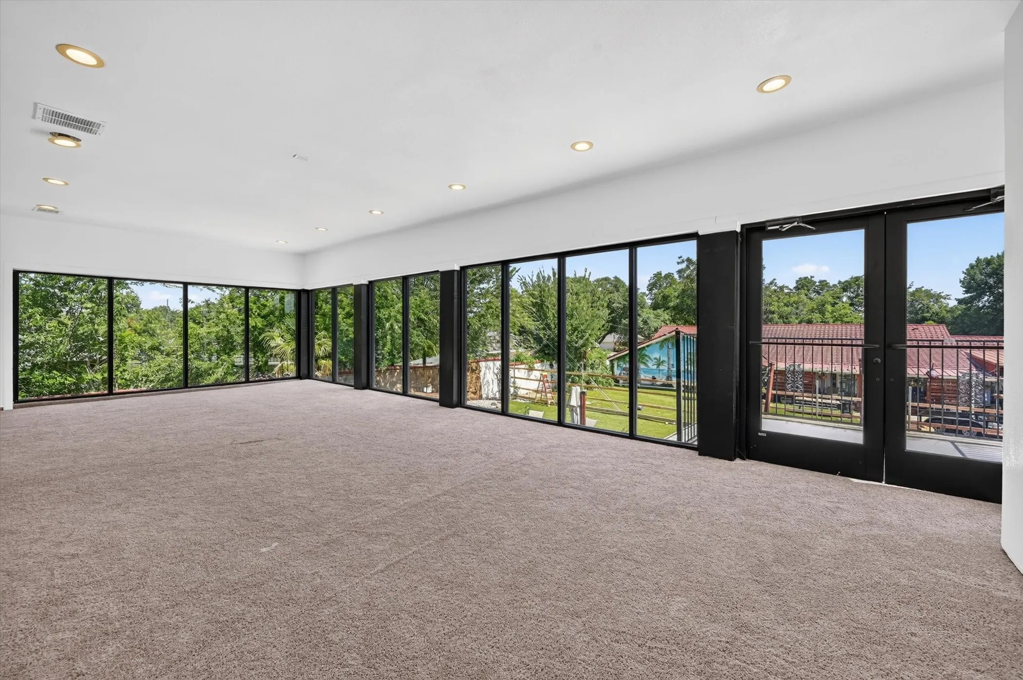 Living Room, Level 2