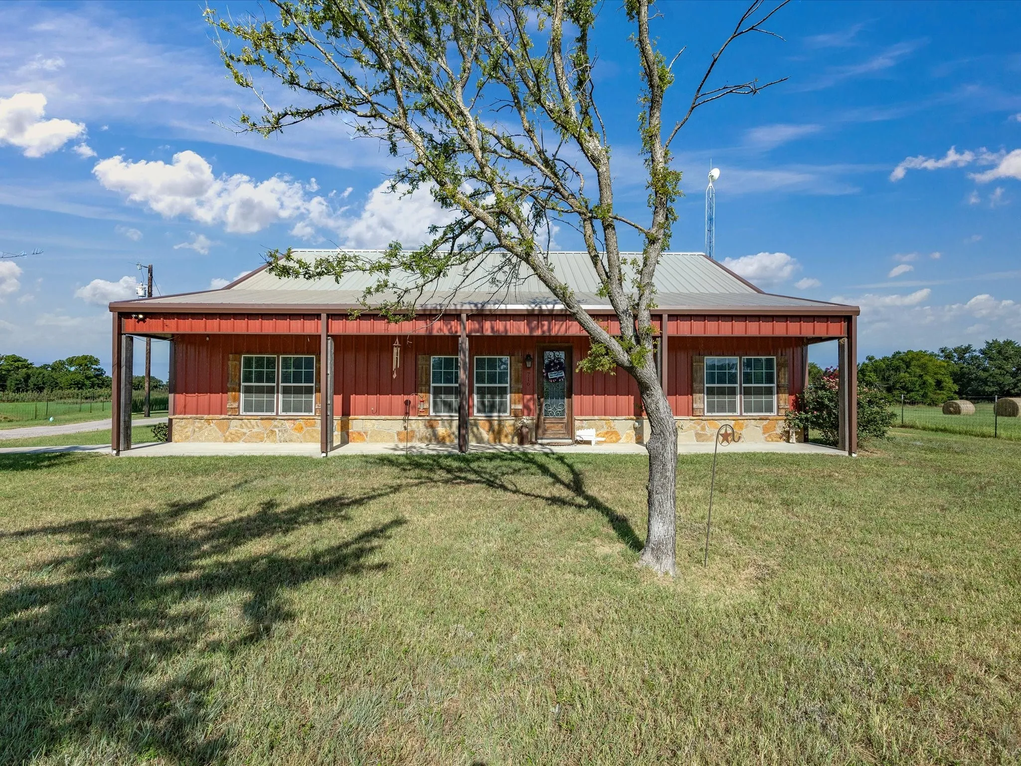 Farm For Sale in Wise County , 716 County Road 3241, Paradise, Texas 76073, 4 Bedroom, 3 Bathroom, 2 Garage spaces, 2,380 Sqft, built in 2019, mls#21326646, Real Estate Agent in Paradise, Homes For Sale in Wise county, Homes For Sale in Paradise, Realtor in Paradise Texas, Real Estate Brokerage Independent Realty Texas, Luminita Cordes Realtor