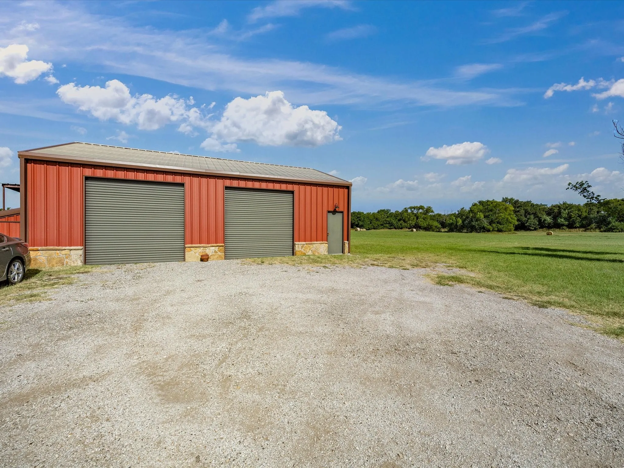 Farm For Sale in Wise County , 716 County Road 3241, Paradise, Texas 76073, 4 Bedroom, 3 Bathroom, 2 Garage spaces, 2,380 Sqft, built in 2019, mls#21326646, Real Estate Agent in Paradise, Homes For Sale in Wise county, Homes For Sale in Paradise, Realtor in Paradise Texas, Real Estate Brokerage Independent Realty Texas, Luminita Cordes Realtor