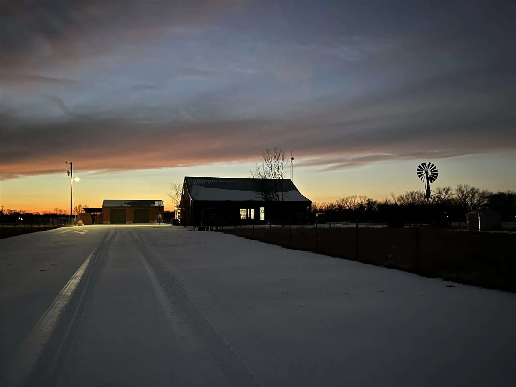 Farm For Sale in Wise County , 716 County Road 3241, Paradise, Texas 76073, 4 Bedroom, 3 Bathroom, 2 Garage spaces, 2,380 Sqft, built in 2019, mls#21326646, Real Estate Agent in Paradise, Homes For Sale in Wise county, Homes For Sale in Paradise, Realtor in Paradise Texas, Real Estate Brokerage Independent Realty Texas, Luminita Cordes Realtor