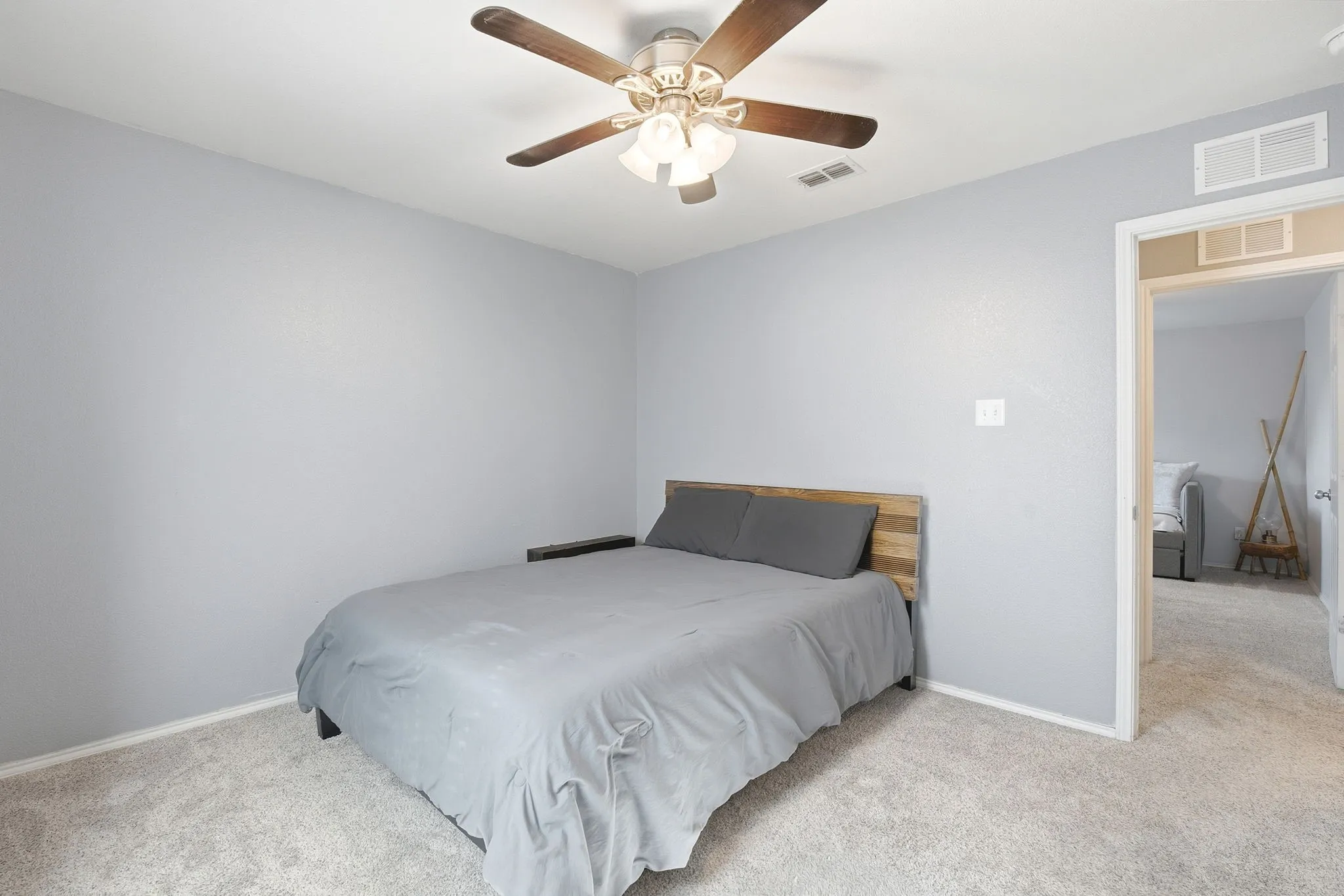 Single Family Residence For Sale in Collin County , 2923 Aspen Way, Melissa, Texas 75454, 4 Bedroom, 3 Bathroom, 2 Garage spaces, 2,725 Sqft, built in 2015, mls#21326606, Real Estate Agent in Melissa, Homes For Sale in Collin county, Homes For Sale in Melissa, Realtor in Melissa Texas, Real Estate Brokerage Independent Realty Texas, Luminita Cordes Realtor