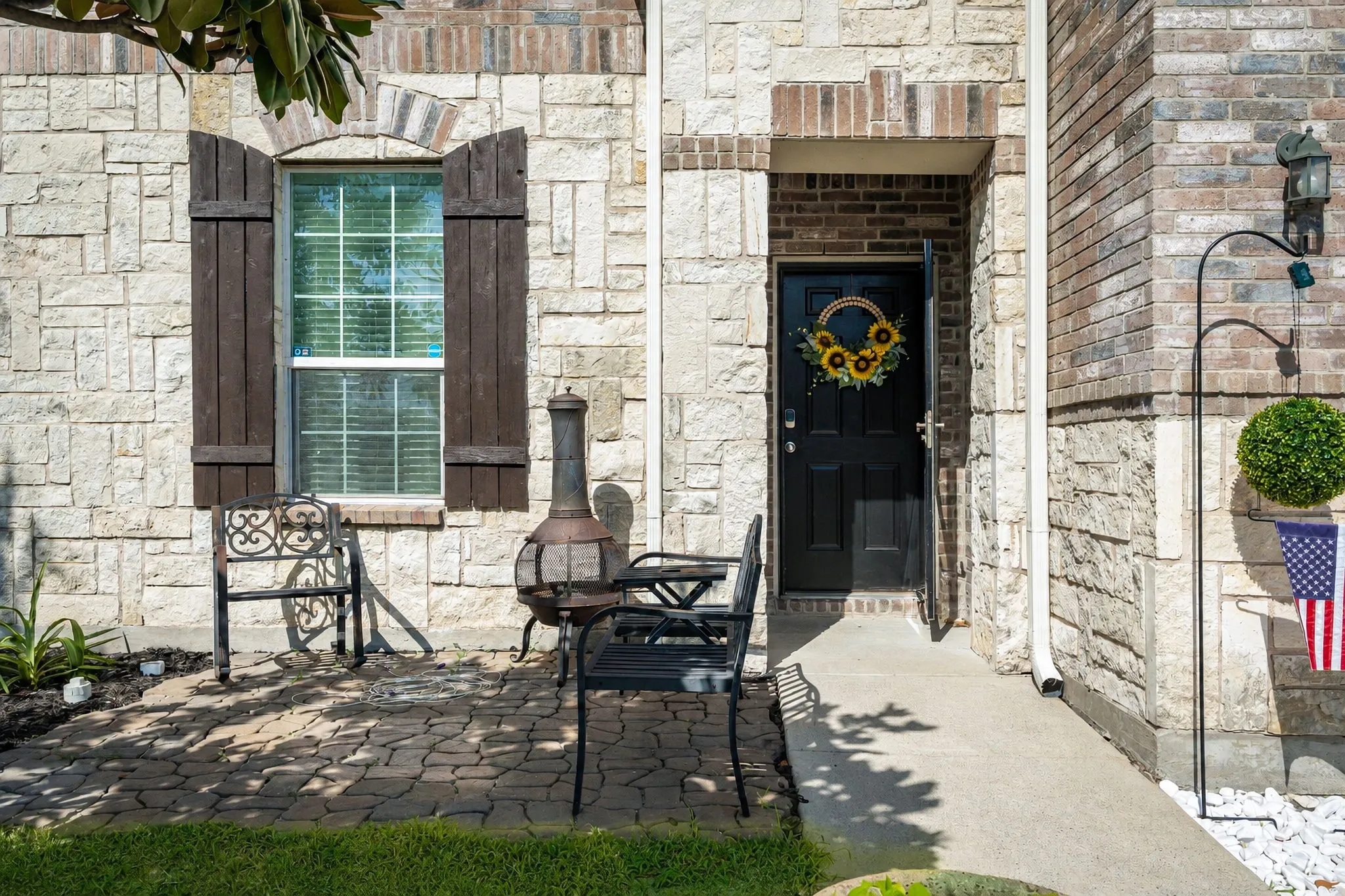 Single Family Residence For Sale in Collin County , 2923 Aspen Way, Melissa, Texas 75454, 4 Bedroom, 3 Bathroom, 2 Garage spaces, 2,725 Sqft, built in 2015, mls#21326606, Real Estate Agent in Melissa, Homes For Sale in Collin county, Homes For Sale in Melissa, Realtor in Melissa Texas, Real Estate Brokerage Independent Realty Texas, Luminita Cordes Realtor