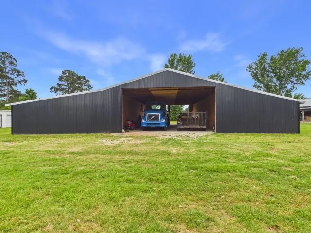 Business For Sale in Henderson County , 7491 State Highway 19 S, Athens, Texas 75751, 0, 0, Garage spaces, 0 Sqft, built in 1946, Price $575,000, mls#21328804, Real Estate Agent in Athens, Homes For Sale in Henderson county, Homes For Sale in Athens, Realtor in Athens Texas, Real Estate Brokerage Independent Realty Texas, Luminita Cordes Realtor