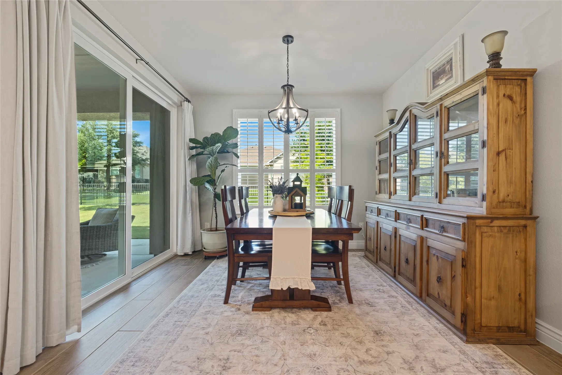 Single Family Residence For Sale in Denton County , 9713 Siltstone Drive, Denton, Texas 76207, 2 Bedroom, 3 Bathroom, 3 Garage spaces, 2,085 Sqft, built in 2024, mls#21325585, Real Estate Agent in Denton, Homes For Sale in Denton county, Homes For Sale in Denton, Realtor in Denton Texas, Real Estate Brokerage Independent Realty Texas, Luminita Cordes Realtor