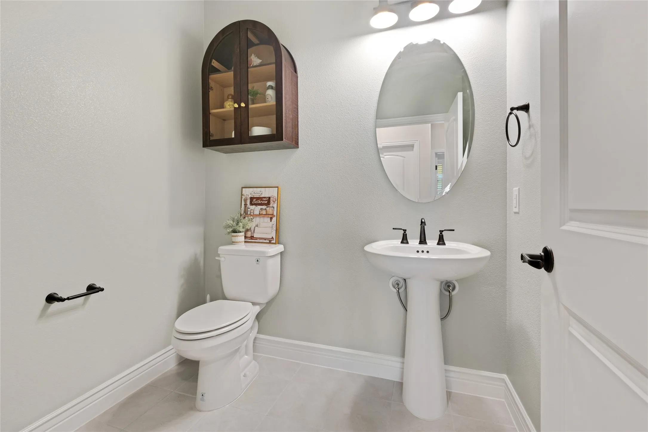 Single Family Residence For Sale in Denton County , 9713 Siltstone Drive, Denton, Texas 76207, 2 Bedroom, 3 Bathroom, 3 Garage spaces, 2,085 Sqft, built in 2024, mls#21325585, Real Estate Agent in Denton, Homes For Sale in Denton county, Homes For Sale in Denton, Realtor in Denton Texas, Real Estate Brokerage Independent Realty Texas, Luminita Cordes Realtor