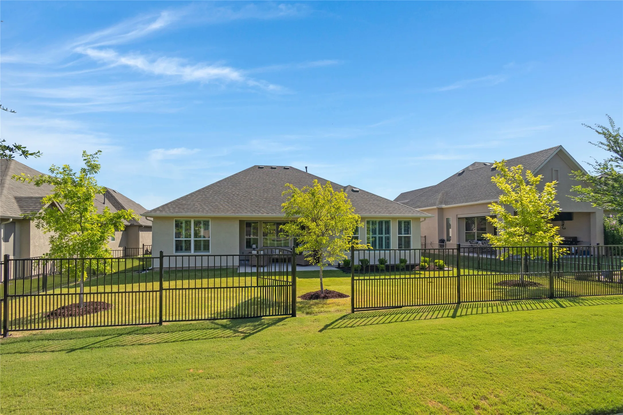 Single Family Residence For Sale in Denton County , 9713 Siltstone Drive, Denton, Texas 76207, 2 Bedroom, 3 Bathroom, 3 Garage spaces, 2,085 Sqft, built in 2024, mls#21325585, Real Estate Agent in Denton, Homes For Sale in Denton county, Homes For Sale in Denton, Realtor in Denton Texas, Real Estate Brokerage Independent Realty Texas, Luminita Cordes Realtor