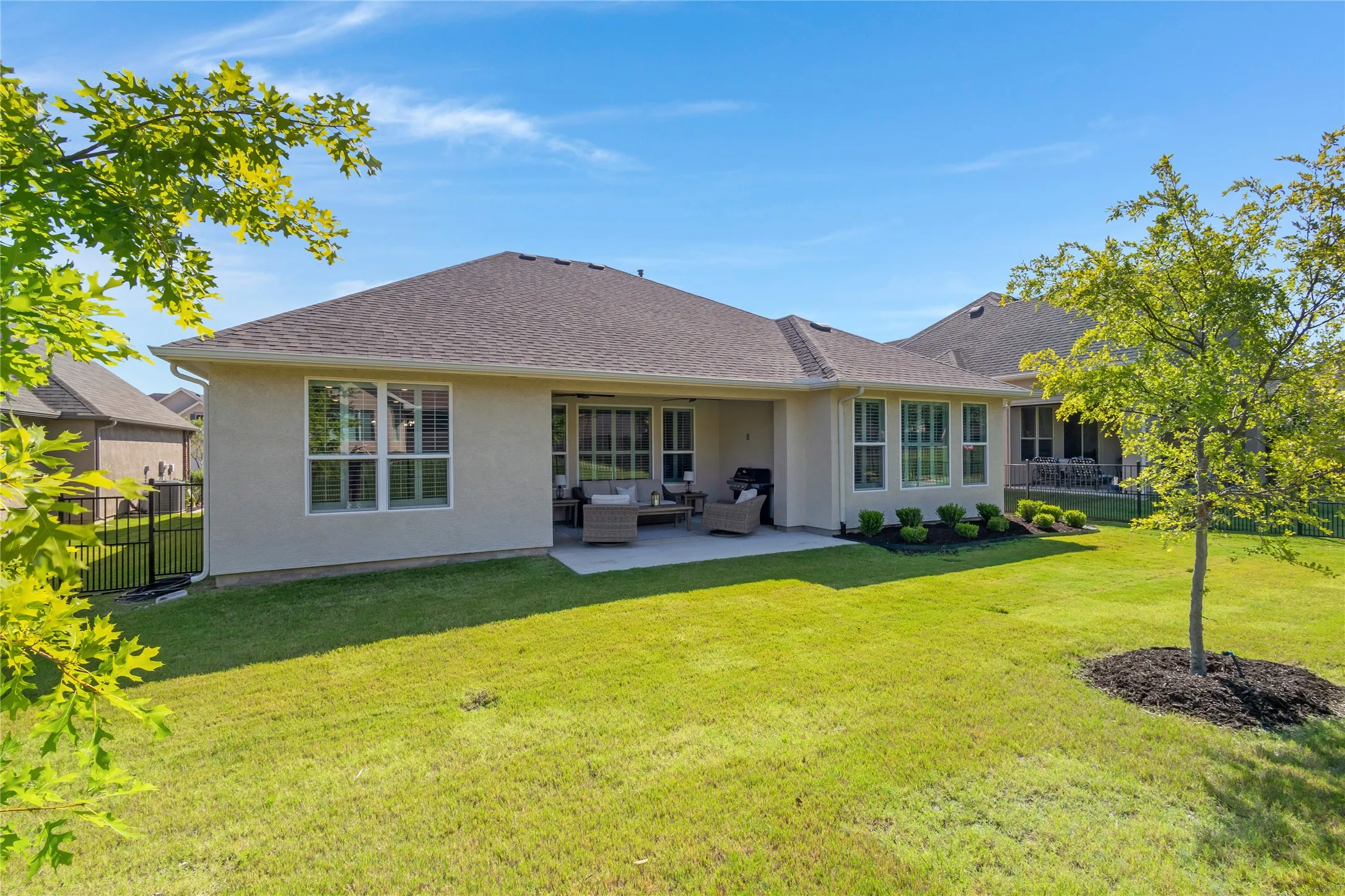 Single Family Residence For Sale in Denton County , 9713 Siltstone Drive, Denton, Texas 76207, 2 Bedroom, 3 Bathroom, 3 Garage spaces, 2,085 Sqft, built in 2024, mls#21325585, Real Estate Agent in Denton, Homes For Sale in Denton county, Homes For Sale in Denton, Realtor in Denton Texas, Real Estate Brokerage Independent Realty Texas, Luminita Cordes Realtor