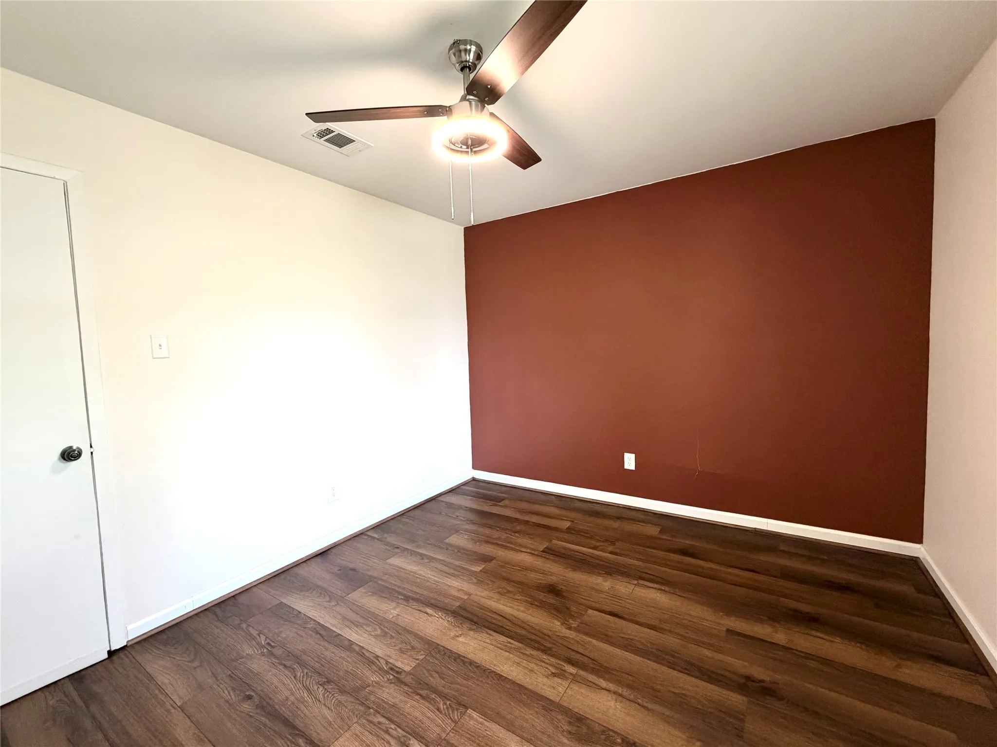 Single Family Residence For Sale in Tarrant County , 5700 Stage Line Drive, Arlington, Texas 76017, 3 Bedroom, 2 Bathroom, 2 Garage spaces, 1,834 Sqft, built in 1977, mls#21328813, Real Estate Agent in Arlington, Homes For Sale in Tarrant county, Homes For Sale in Arlington, Realtor in Arlington Texas, Real Estate Brokerage Independent Realty Texas, Luminita Cordes Realtor