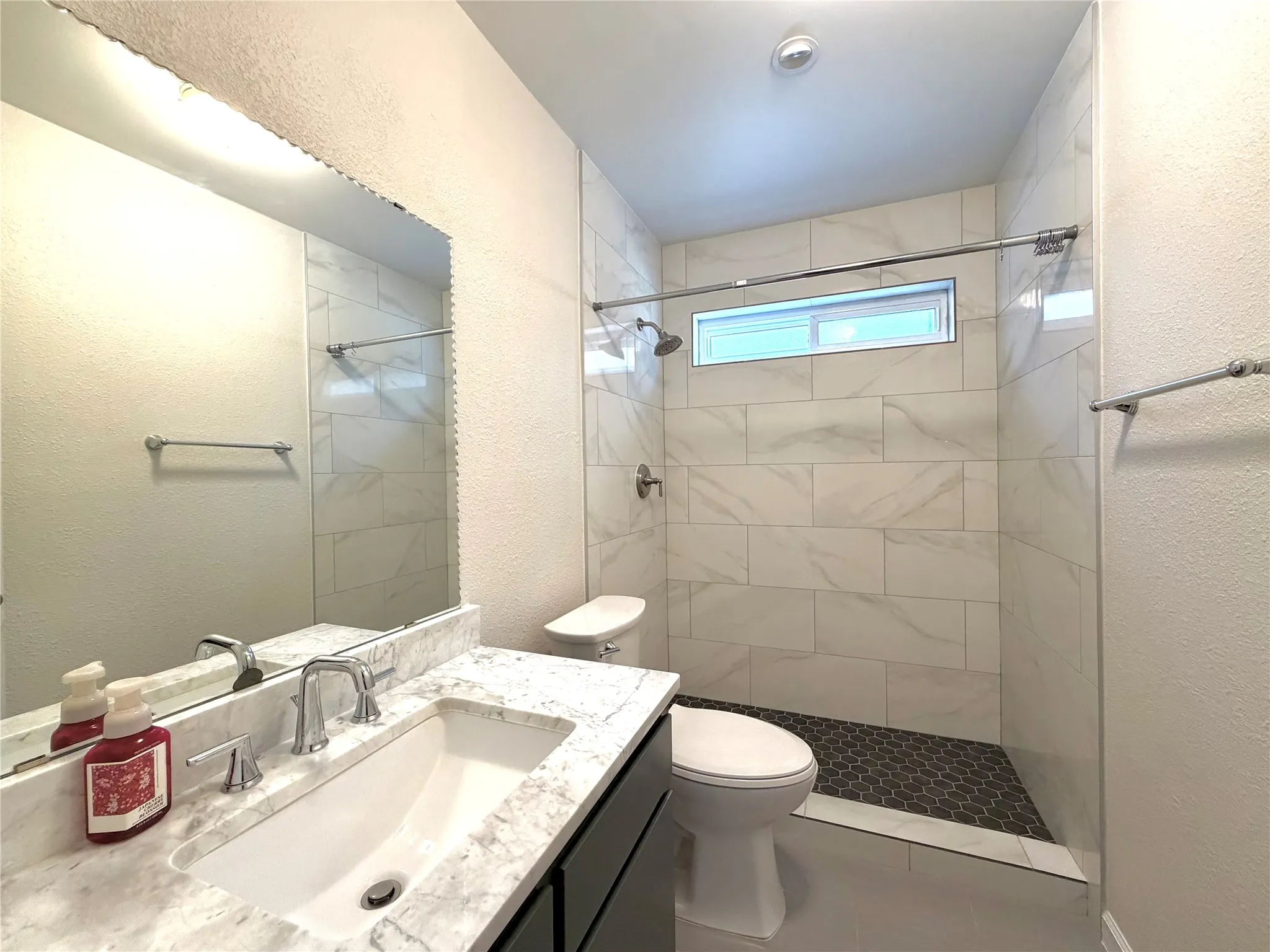 Single Family Residence For Sale in Tarrant County , 5700 Stage Line Drive, Arlington, Texas 76017, 3 Bedroom, 2 Bathroom, 2 Garage spaces, 1,834 Sqft, built in 1977, mls#21328813, Real Estate Agent in Arlington, Homes For Sale in Tarrant county, Homes For Sale in Arlington, Realtor in Arlington Texas, Real Estate Brokerage Independent Realty Texas, Luminita Cordes Realtor