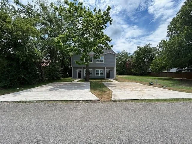 Duplex For Sale in Grayson County , 406 E Bonham Street, Tom Bean, Texas 75491, 6 Bedrooms, 6 Bathrooms, Garage spaces, 0 Sqft, built in 2025, Price $490,000, mls#21328817, Real Estate Agent in Tom Bean, Homes For Sale in Grayson county, Homes For Sale in Tom Bean, Realtor in Tom Bean Texas, Real Estate Brokerage Independent Realty Texas, Luminita Cordes Realtor