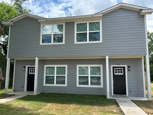 Duplex For Sale in Grayson County , 406 E Bonham Street, Tom Bean, Texas 75491, 6 Bedrooms, 6 Bathrooms, Garage spaces, 0 Sqft, built in 2025, Price $490,000, mls#21328817, Real Estate Agent in Tom Bean, Homes For Sale in Grayson county, Homes For Sale in Tom Bean, Realtor in Tom Bean Texas, Real Estate Brokerage Independent Realty Texas, Luminita Cordes Realtor