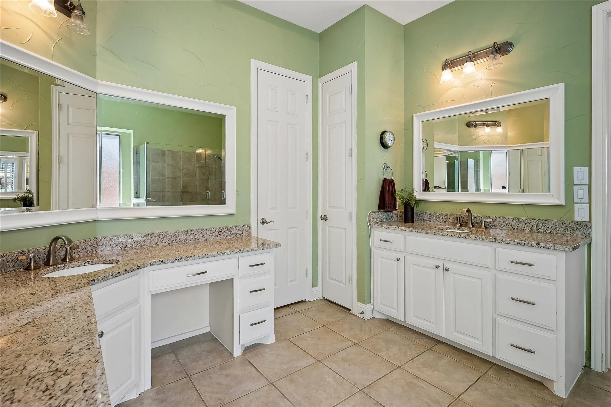 Single Family Residence For Sale in Collin County , 2209 Stanmore Lane, Plano, Texas 75025, 5 Bedroom, 4 Bathroom, 3 Garage spaces, 4,229 Sqft, built in 2002, mls#21325778, Real Estate Agent in Plano, Homes For Sale in Collin county, Homes For Sale in Plano, Realtor in Plano Texas, Real Estate Brokerage Independent Realty Texas, Luminita Cordes Realtor