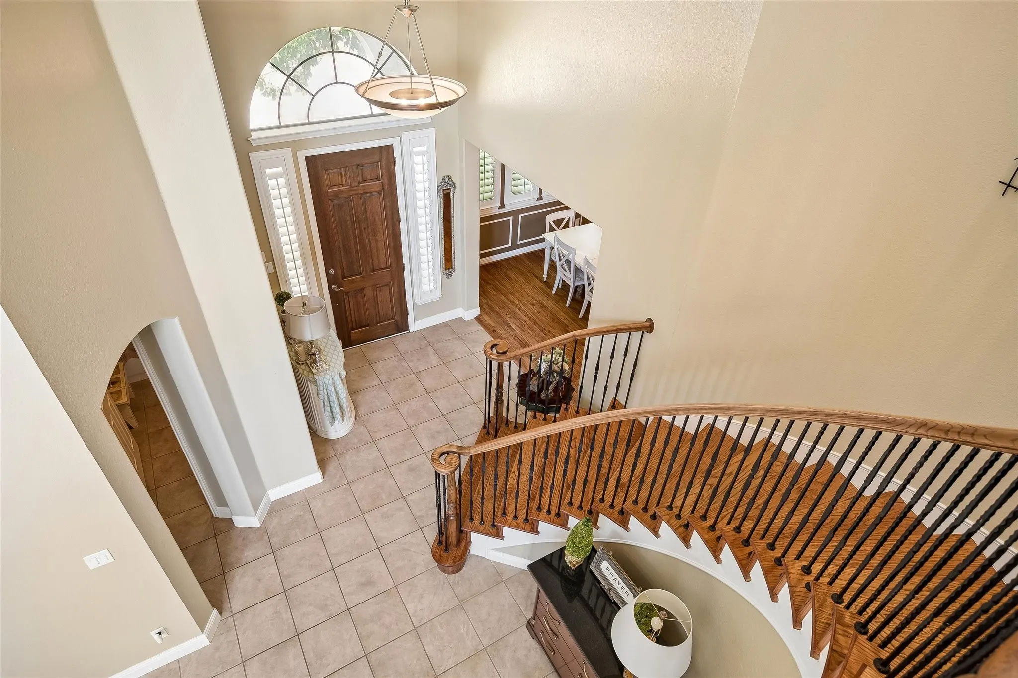 Single Family Residence For Sale in Collin County , 2209 Stanmore Lane, Plano, Texas 75025, 5 Bedroom, 4 Bathroom, 3 Garage spaces, 4,229 Sqft, built in 2002, mls#21325778, Real Estate Agent in Plano, Homes For Sale in Collin county, Homes For Sale in Plano, Realtor in Plano Texas, Real Estate Brokerage Independent Realty Texas, Luminita Cordes Realtor
