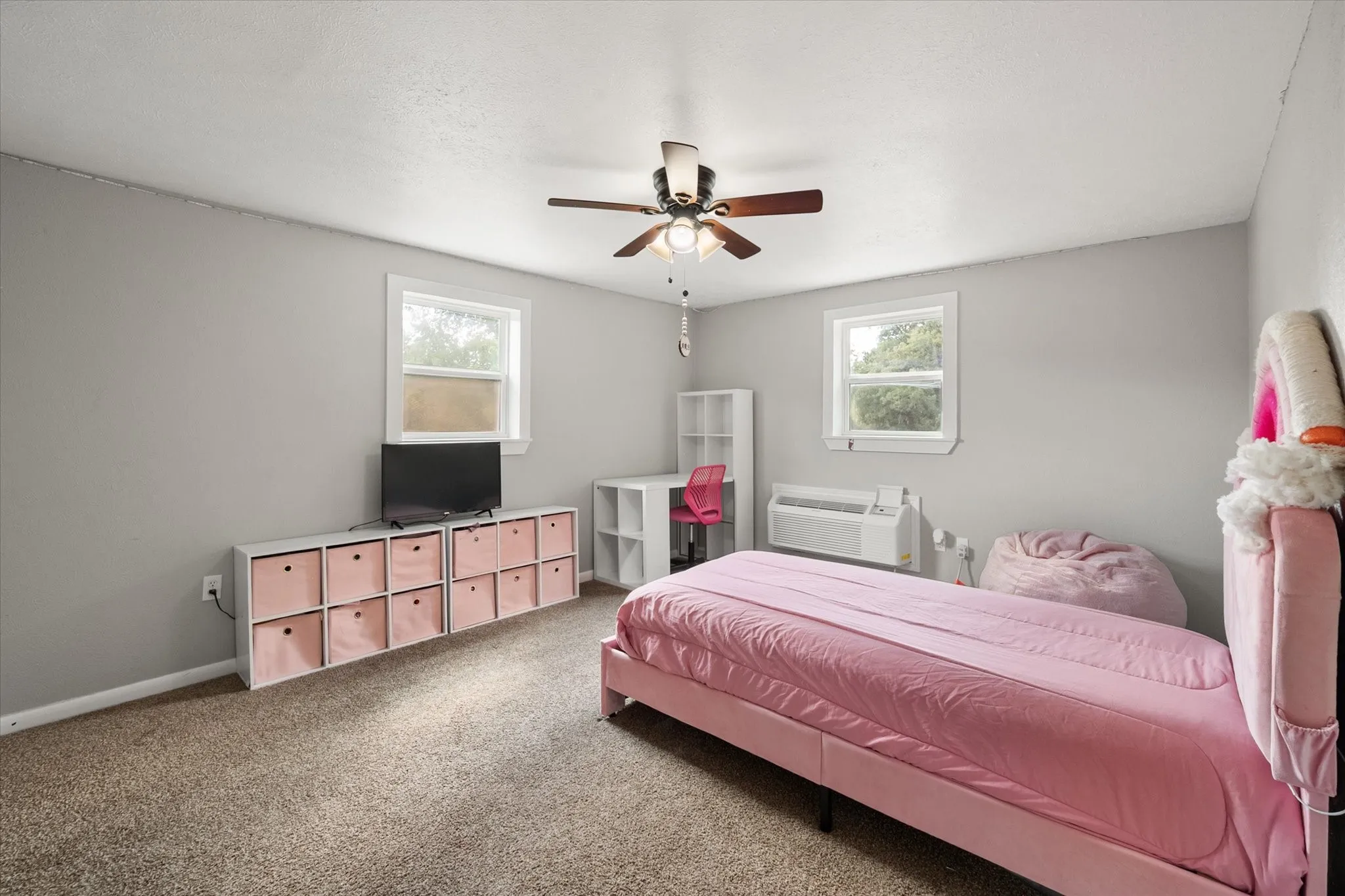 Single Family Residence For Sale in Navarro County , 3817 NW County Road 0010, Corsicana, Texas 75110, 4 Bedroom, 3 Bathroom, 2 Garage spaces, 1,943 Sqft, built in 1978, mls#21327324, Real Estate Agent in Corsicana, Homes For Sale in Navarro county, Homes For Sale in Corsicana, Realtor in Corsicana Texas, Real Estate Brokerage Independent Realty Texas, Luminita Cordes Realtor