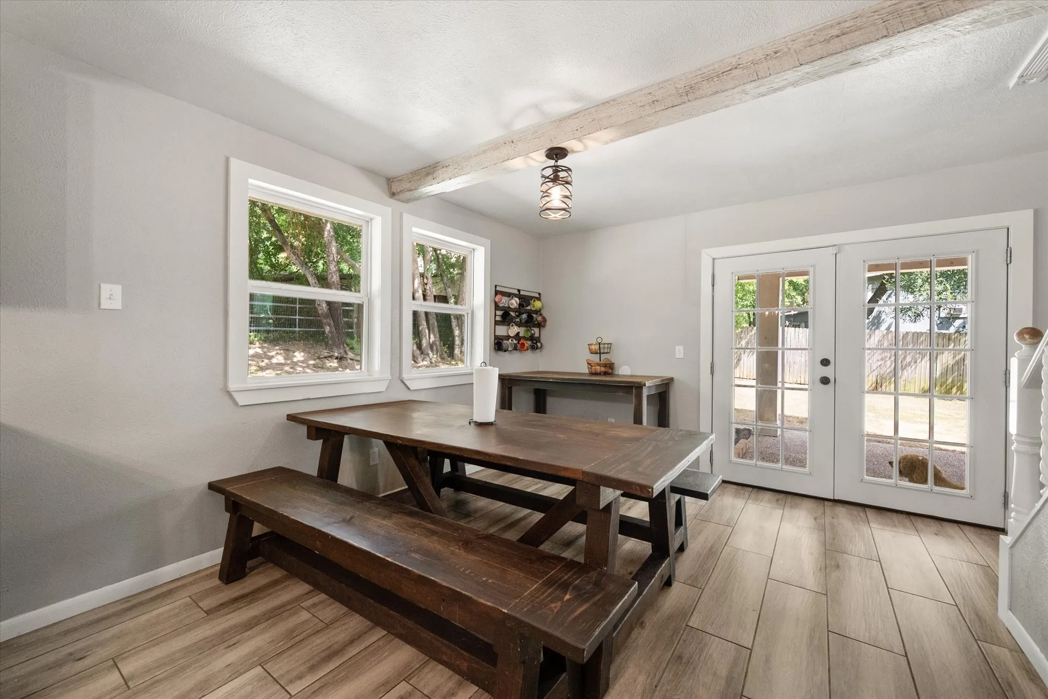 Single Family Residence For Sale in Navarro County , 3817 NW County Road 0010, Corsicana, Texas 75110, 4 Bedroom, 3 Bathroom, 2 Garage spaces, 1,943 Sqft, built in 1978, mls#21327324, Real Estate Agent in Corsicana, Homes For Sale in Navarro county, Homes For Sale in Corsicana, Realtor in Corsicana Texas, Real Estate Brokerage Independent Realty Texas, Luminita Cordes Realtor