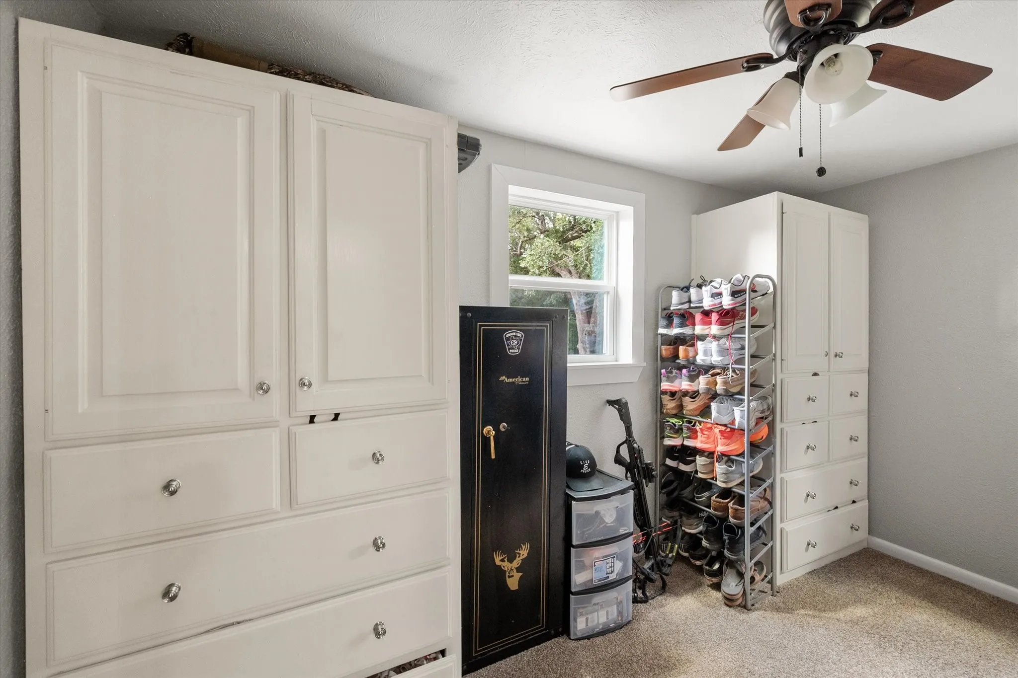 Single Family Residence For Sale in Navarro County , 3817 NW County Road 0010, Corsicana, Texas 75110, 4 Bedroom, 3 Bathroom, 2 Garage spaces, 1,943 Sqft, built in 1978, mls#21327324, Real Estate Agent in Corsicana, Homes For Sale in Navarro county, Homes For Sale in Corsicana, Realtor in Corsicana Texas, Real Estate Brokerage Independent Realty Texas, Luminita Cordes Realtor