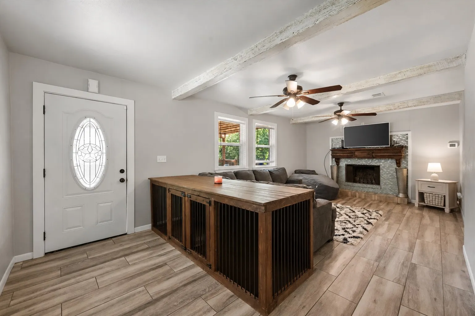 Single Family Residence For Sale in Navarro County , 3817 NW County Road 0010, Corsicana, Texas 75110, 4 Bedroom, 3 Bathroom, 2 Garage spaces, 1,943 Sqft, built in 1978, mls#21327324, Real Estate Agent in Corsicana, Homes For Sale in Navarro county, Homes For Sale in Corsicana, Realtor in Corsicana Texas, Real Estate Brokerage Independent Realty Texas, Luminita Cordes Realtor