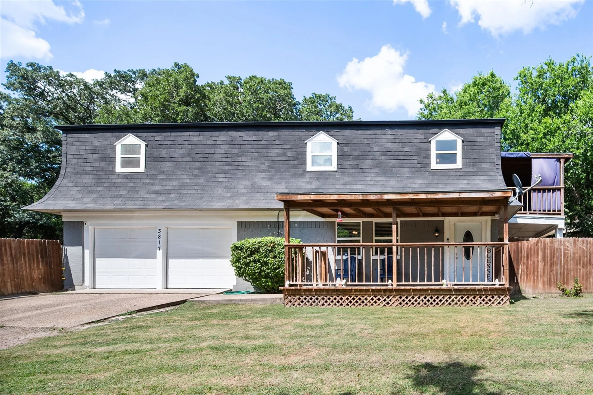 Single Family Residence For Sale in Navarro County , 3817 NW County Road 0010, Corsicana, Texas 75110, 4 Bedroom, 3 Bathroom, 2 Garage spaces, 1,943 Sqft, built in 1978, mls#21327324, Real Estate Agent in Corsicana, Homes For Sale in Navarro county, Homes For Sale in Corsicana, Realtor in Corsicana Texas, Real Estate Brokerage Independent Realty Texas, Luminita Cordes Realtor