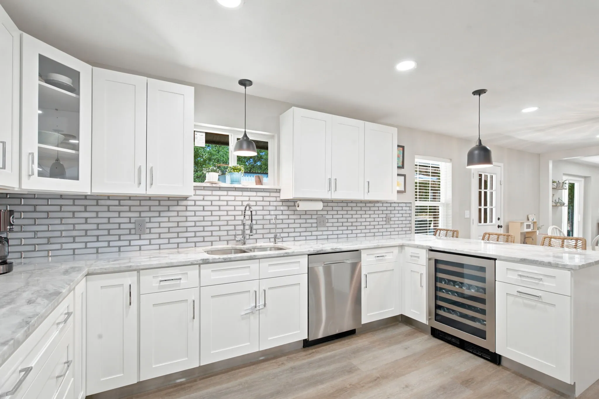 Single Family Residence For Sale in Parker County , 924 Fm 1708, Weatherford, Texas 76087, 4 Bedroom, 3 Bathroom, 2 Garage spaces, 2,128 Sqft, built in 1969, mls#21324926, Real Estate Agent in Weatherford, Homes For Sale in Parker county, Homes For Sale in Weatherford, Realtor in Weatherford Texas, Real Estate Brokerage Independent Realty Texas, Luminita Cordes Realtor