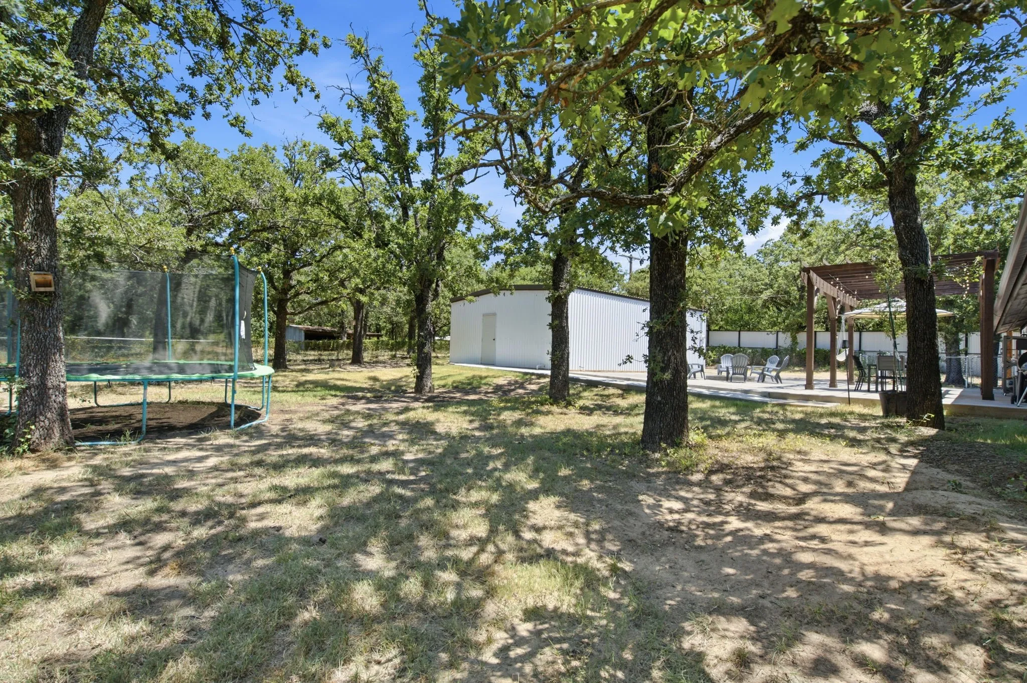 Single Family Residence For Sale in Parker County , 924 Fm 1708, Weatherford, Texas 76087, 4 Bedroom, 3 Bathroom, 2 Garage spaces, 2,128 Sqft, built in 1969, mls#21324926, Real Estate Agent in Weatherford, Homes For Sale in Parker county, Homes For Sale in Weatherford, Realtor in Weatherford Texas, Real Estate Brokerage Independent Realty Texas, Luminita Cordes Realtor
