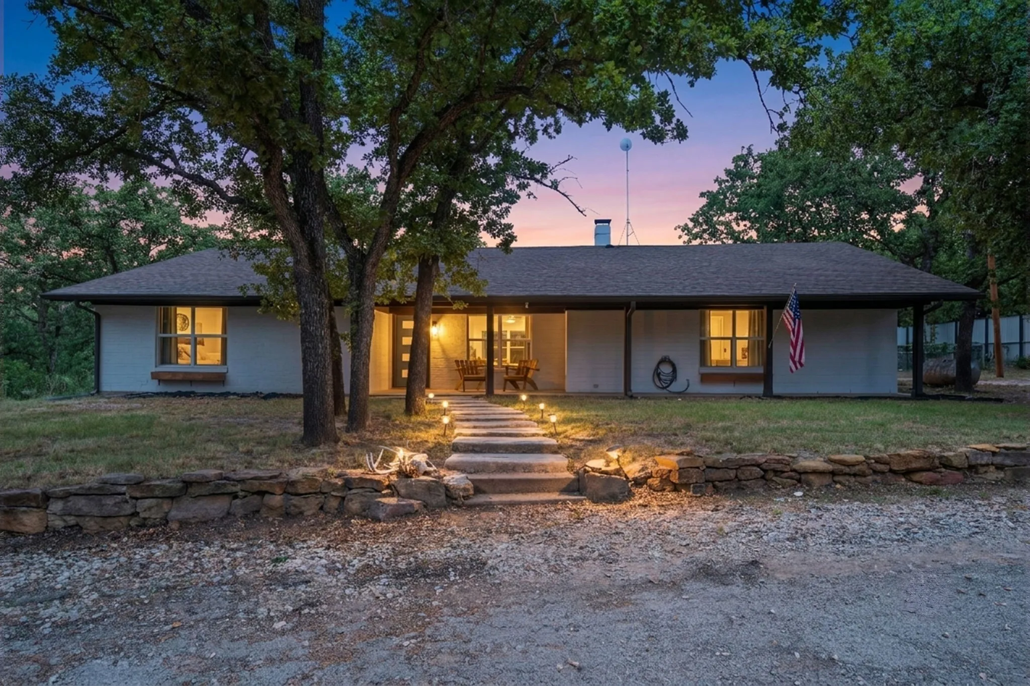 Single Family Residence For Sale in Parker County , 924 Fm 1708, Weatherford, Texas 76087, 4 Bedroom, 3 Bathroom, 2 Garage spaces, 2,128 Sqft, built in 1969, mls#21324926, Real Estate Agent in Weatherford, Homes For Sale in Parker county, Homes For Sale in Weatherford, Realtor in Weatherford Texas, Real Estate Brokerage Independent Realty Texas, Luminita Cordes Realtor