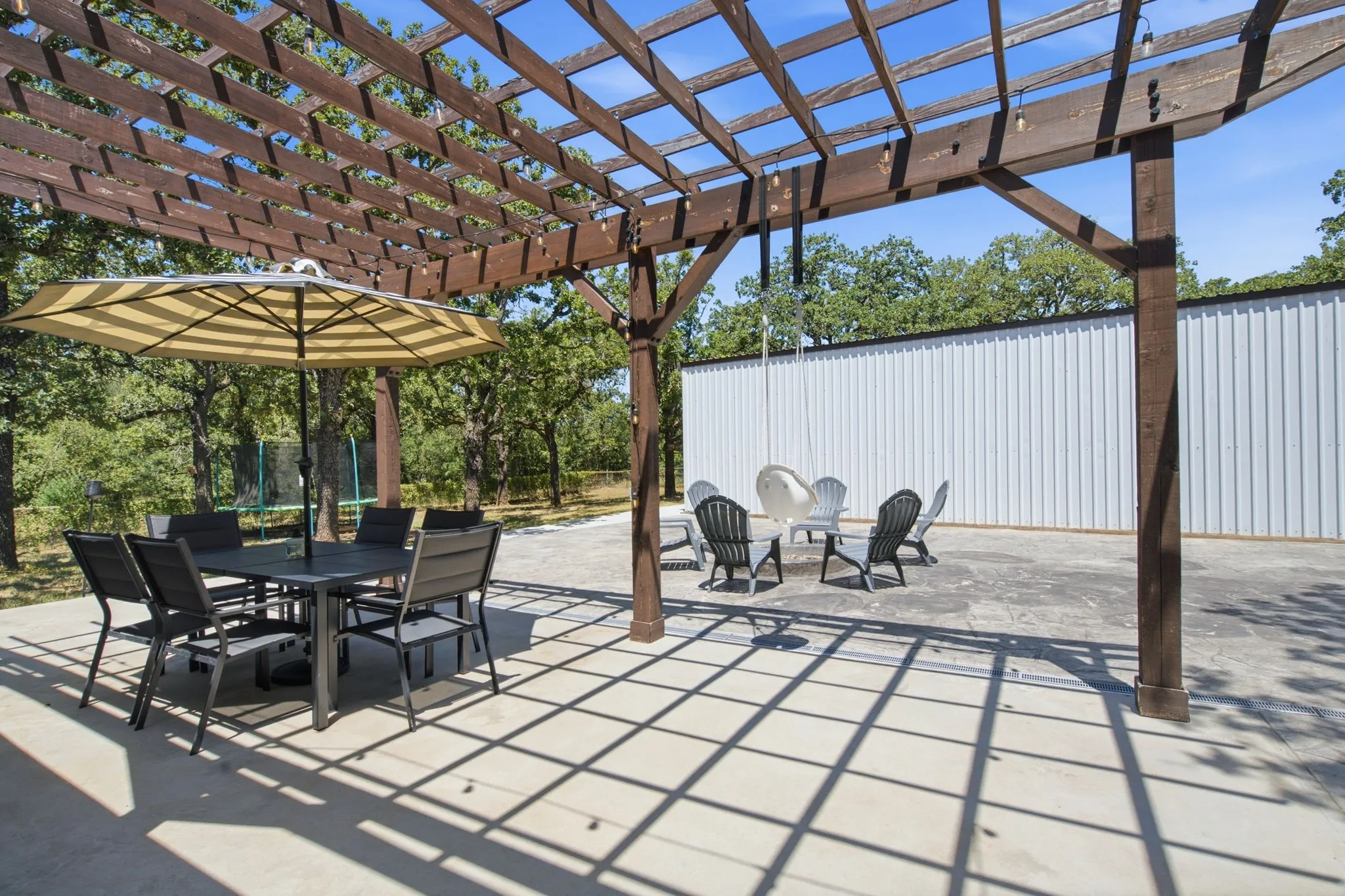 Single Family Residence For Sale in Parker County , 924 Fm 1708, Weatherford, Texas 76087, 4 Bedroom, 3 Bathroom, 2 Garage spaces, 2,128 Sqft, built in 1969, mls#21324926, Real Estate Agent in Weatherford, Homes For Sale in Parker county, Homes For Sale in Weatherford, Realtor in Weatherford Texas, Real Estate Brokerage Independent Realty Texas, Luminita Cordes Realtor