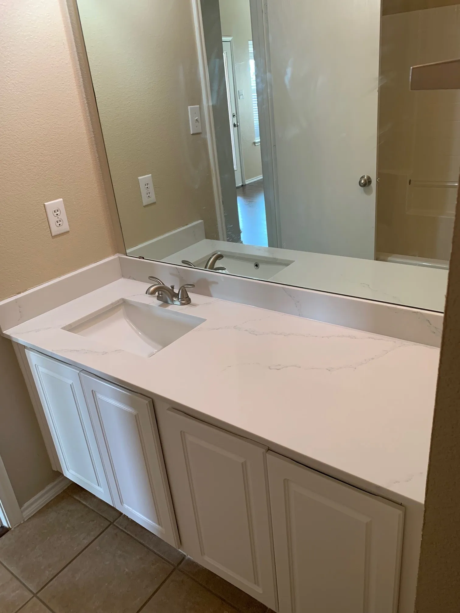 Single Family Residence For Rent in Denton County , 2808 Appaloosa Court, Little Elm, Texas 75068, 4 Bedroom, 2 Bathroom, 2 Garage spaces, 2,125 Sqft, built in 2007, mls#21328818, Real Estate Agent in Little Elm, Homes For Rent in Denton county, Homes For Rent in Little Elm, Realtor in Little Elm Texas, Real Estate Brokerage Independent Realty Texas, Luminita Cordes Realtor