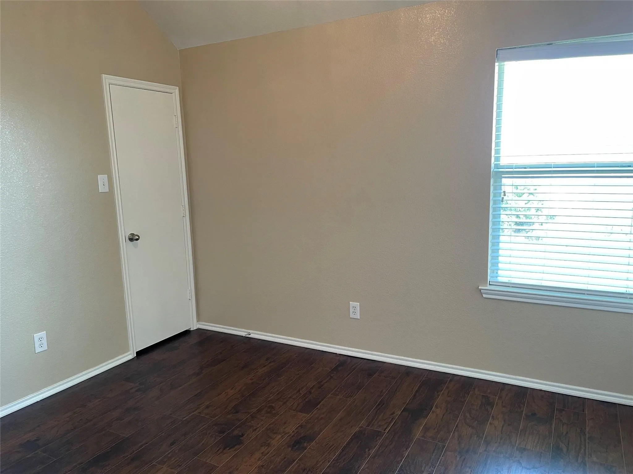 Single Family Residence For Rent in Denton County , 2808 Appaloosa Court, Little Elm, Texas 75068, 4 Bedroom, 2 Bathroom, 2 Garage spaces, 2,125 Sqft, built in 2007, mls#21328818, Real Estate Agent in Little Elm, Homes For Rent in Denton county, Homes For Rent in Little Elm, Realtor in Little Elm Texas, Real Estate Brokerage Independent Realty Texas, Luminita Cordes Realtor