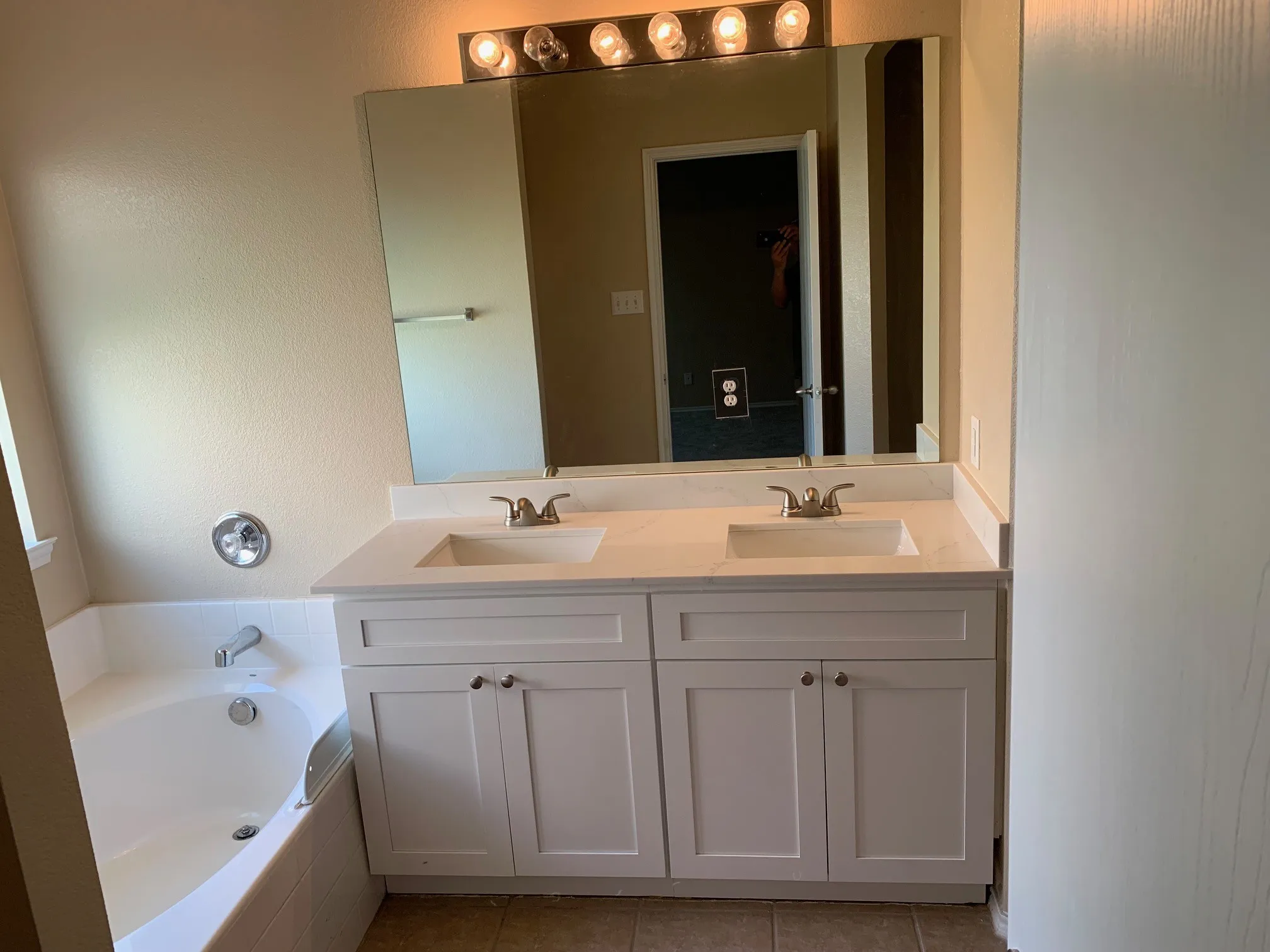 Single Family Residence For Rent in Denton County , 2808 Appaloosa Court, Little Elm, Texas 75068, 4 Bedroom, 2 Bathroom, 2 Garage spaces, 2,125 Sqft, built in 2007, mls#21328818, Real Estate Agent in Little Elm, Homes For Rent in Denton county, Homes For Rent in Little Elm, Realtor in Little Elm Texas, Real Estate Brokerage Independent Realty Texas, Luminita Cordes Realtor