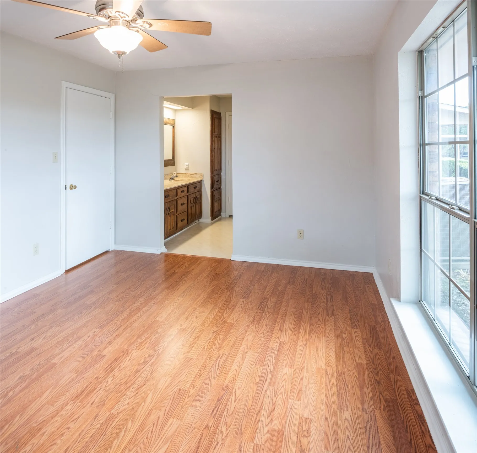 Single Family Residence For Sale in Collin County , 1850 Rock Ridge Road, Lucas, Texas 75002, 3 Bedroom, 2 Bathroom, Garage spaces, 2,142 Sqft, built in 1979, mls#21328248, Real Estate Agent in Lucas, Homes For Sale in Collin county, Homes For Sale in Lucas, Realtor in Lucas Texas, Real Estate Brokerage Independent Realty Texas, Luminita Cordes Realtor