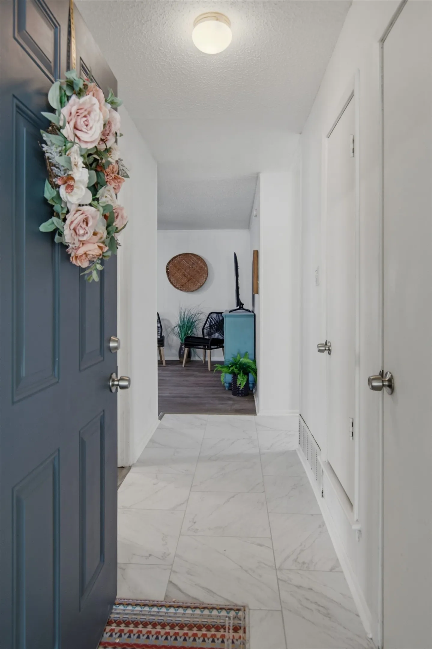 Single Family Residence For Rent in Tarrant County , 6017 Blueridge Drive, Watauga, Texas 76148, 3 Bedroom, 2 Bathroom, 2 Garage spaces, 1,240 Sqft, built in 1972, mls#21309311, Real Estate Agent in Watauga, Homes For Rent in Tarrant county, Homes For Rent in Watauga, Realtor in Watauga Texas, Real Estate Brokerage Independent Realty Texas, Luminita Cordes Realtor