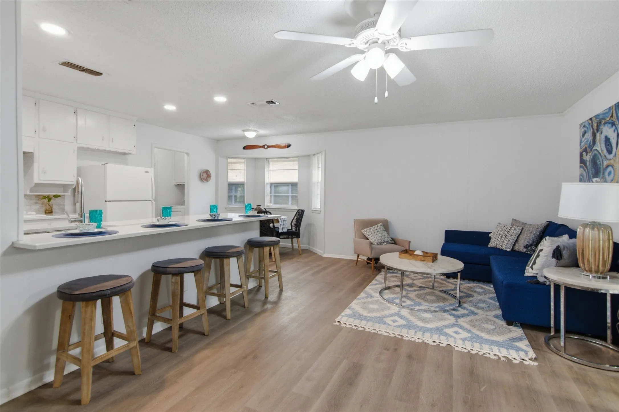 Single Family Residence For Rent in Tarrant County , 6017 Blueridge Drive, Watauga, Texas 76148, 3 Bedroom, 2 Bathroom, 2 Garage spaces, 1,240 Sqft, built in 1972, mls#21309311, Real Estate Agent in Watauga, Homes For Rent in Tarrant county, Homes For Rent in Watauga, Realtor in Watauga Texas, Real Estate Brokerage Independent Realty Texas, Luminita Cordes Realtor