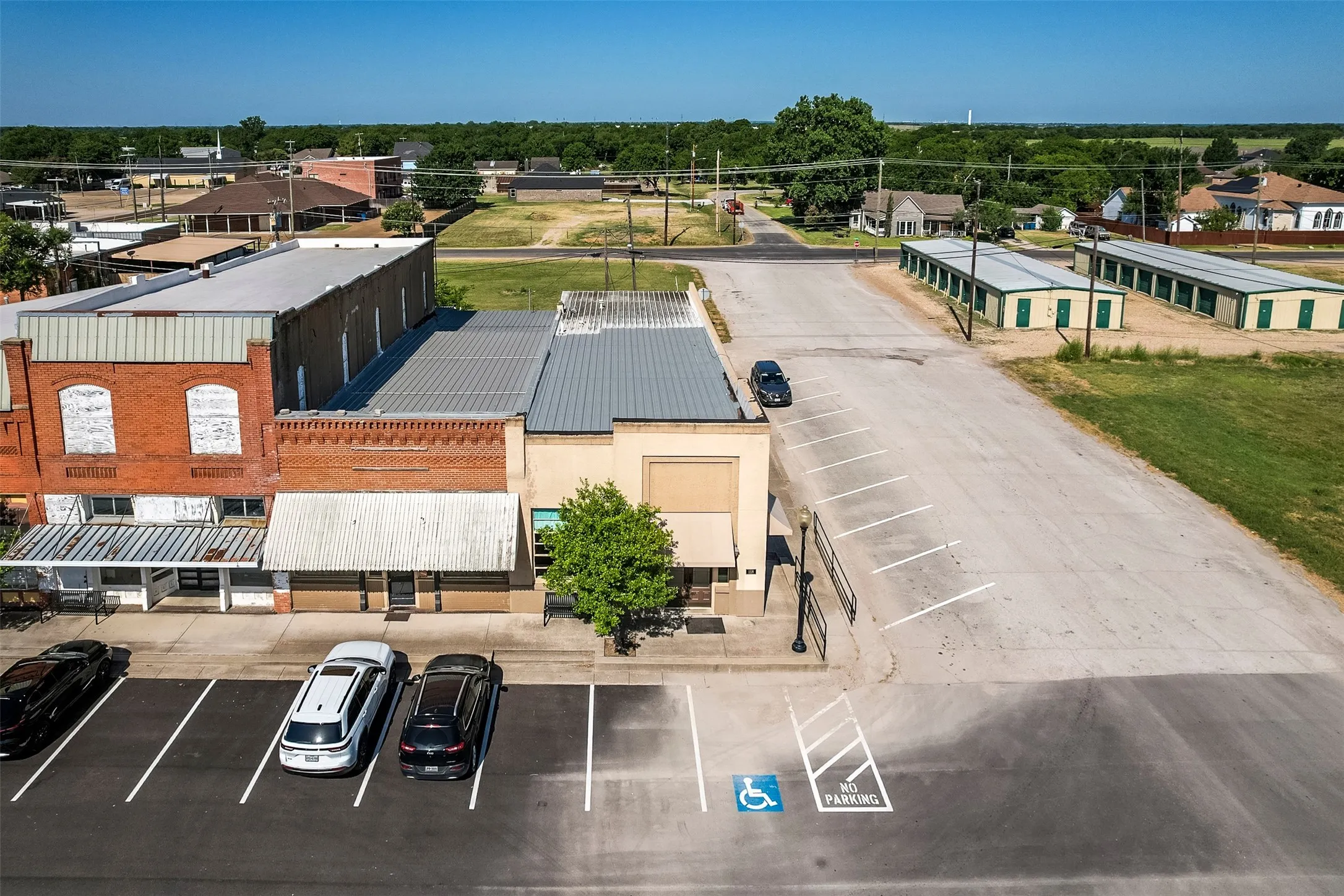 Office For Sale in Ellis County , 118 N Main Street, Palmer, Texas 75152, 0, 0, Garage spaces, 0 Sqft, built in 1900, mls#21328459, Real Estate Agent in Palmer, Homes For Sale in Ellis county, Homes For Sale in Palmer, Realtor in Palmer Texas, Real Estate Brokerage Independent Realty Texas, Luminita Cordes Realtor