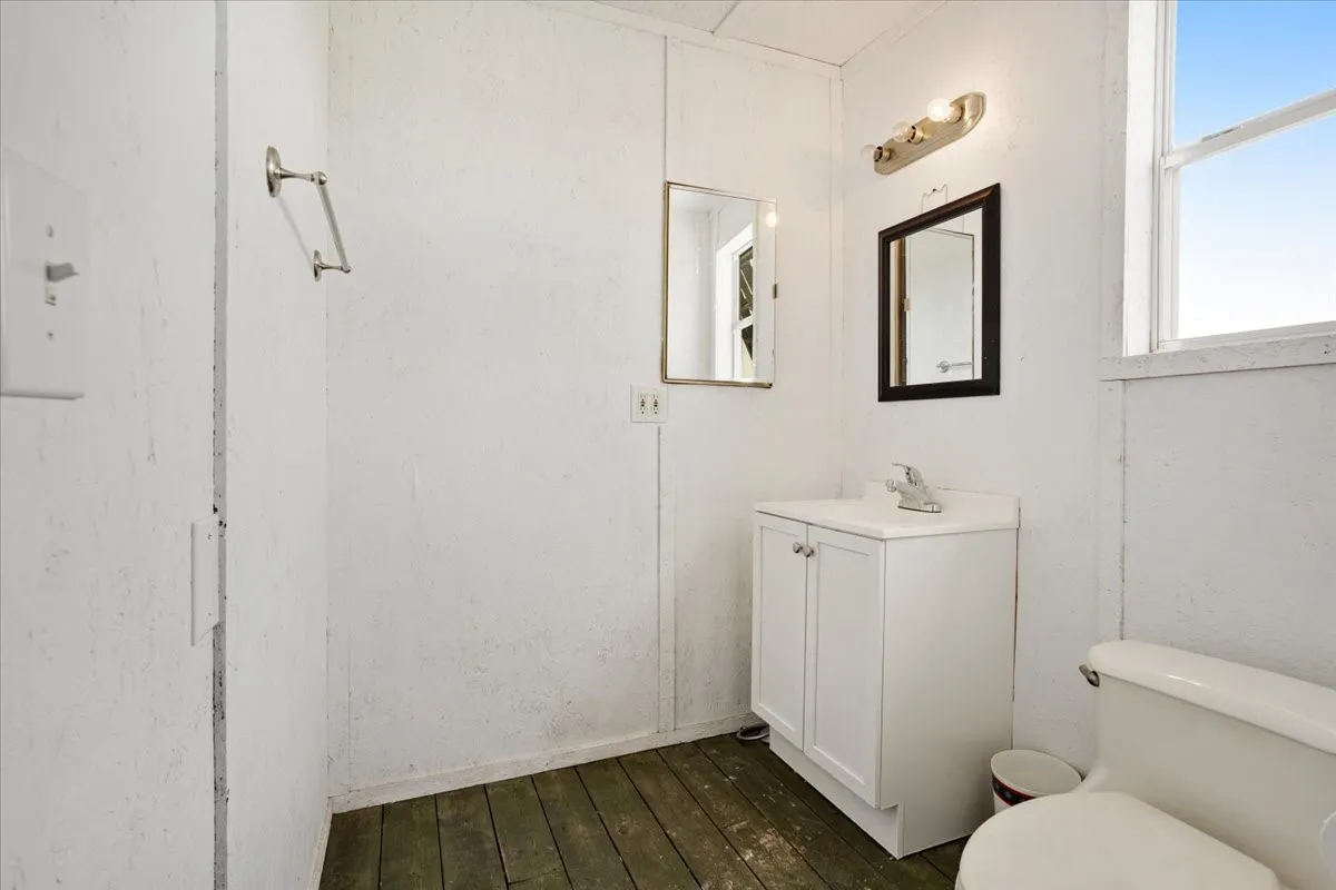 Full bath in barn living quarters